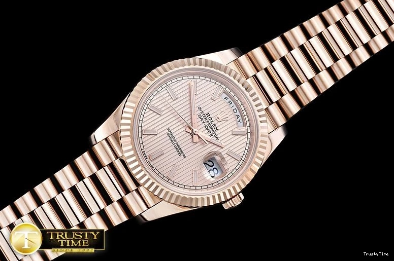 0910 Premium RDD0208D – DayDate 40mm 678